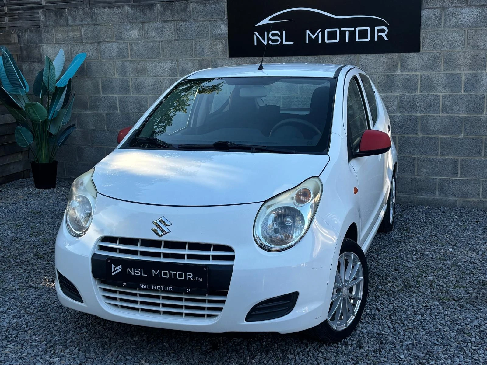 Suzuki Alto 1.0i présentée par NSL Motor
