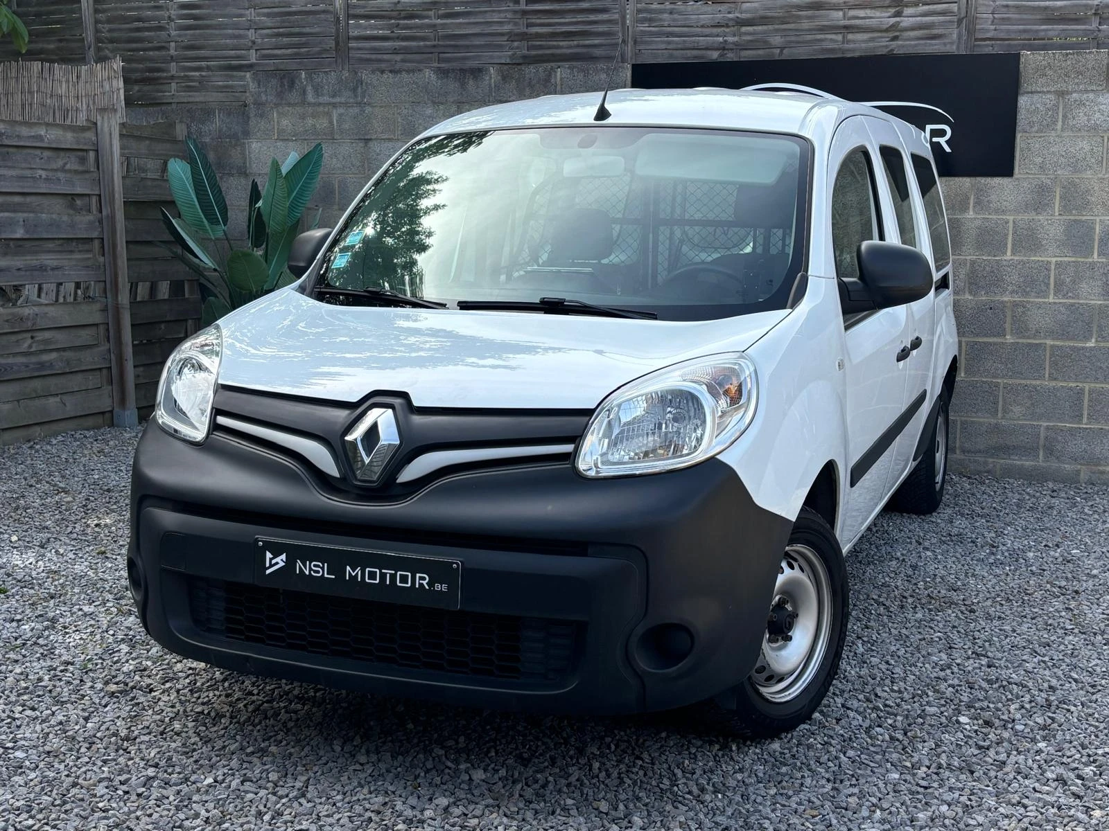 Renault Kangoo présentée par NSL Motor